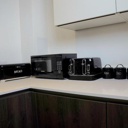 Manchester City Centre Apt With Balcony & Free Parking - Including Free 1-Hour Late Check-Out For Bookings On The 29Th 31St May, Justeat Voucher For 2-Night Stays Minimum! แมนเชสเตอร์ ภายนอก รูปภาพ