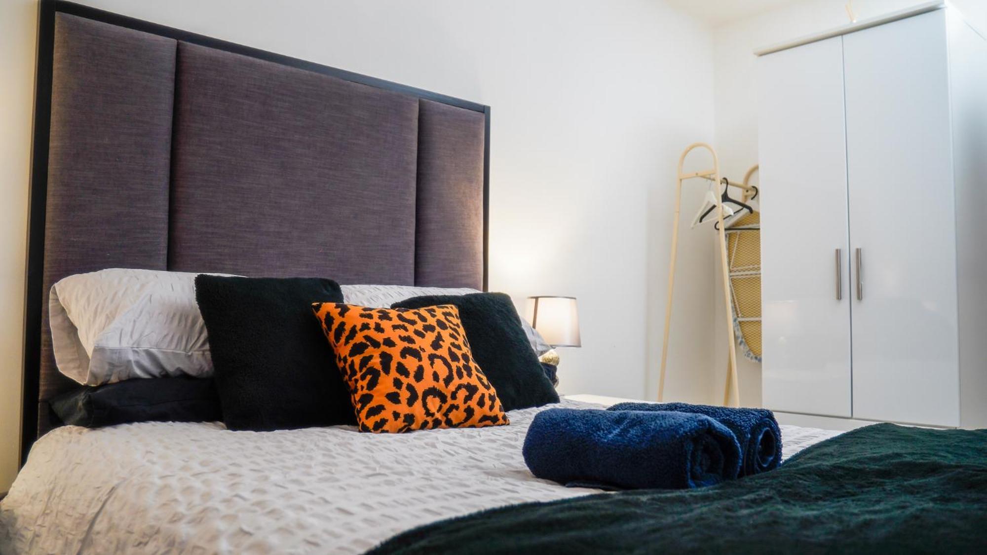 Manchester City Centre Apt With Balcony & Free Parking - Including Free 1-Hour Late Check-Out For Bookings On The 29Th 31St May, Justeat Voucher For 2-Night Stays Minimum! แมนเชสเตอร์ ภายนอก รูปภาพ